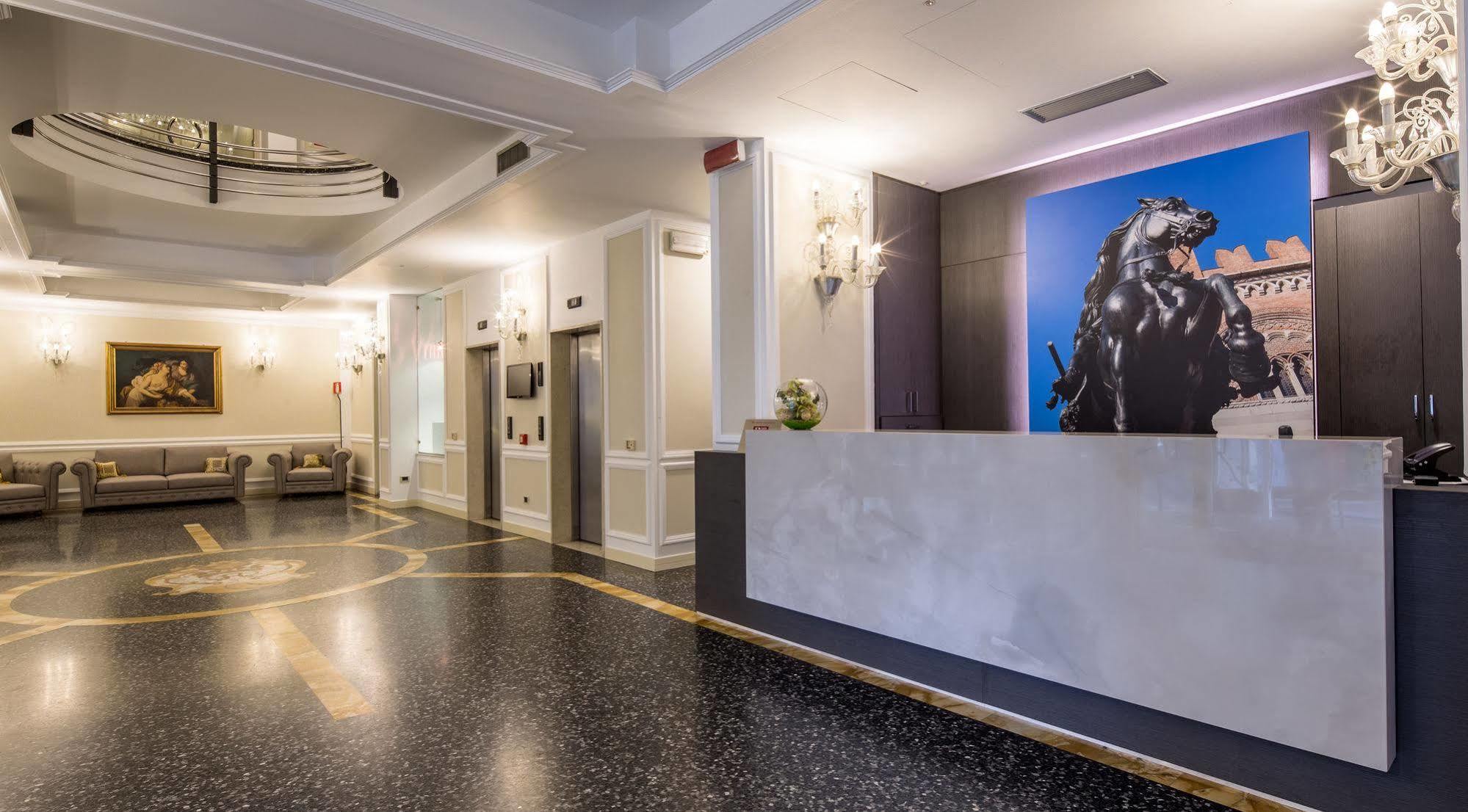 Grande Albergo Roma Piacenza Esterno foto
